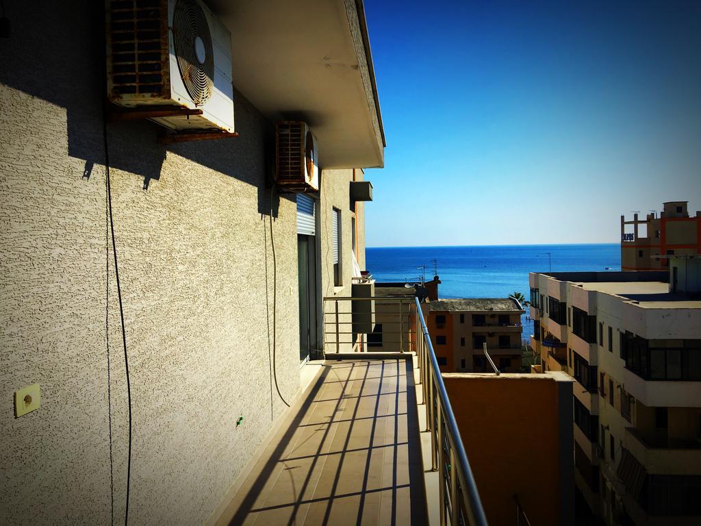 Alexander Rooms & Apartments Durrës Exterior foto