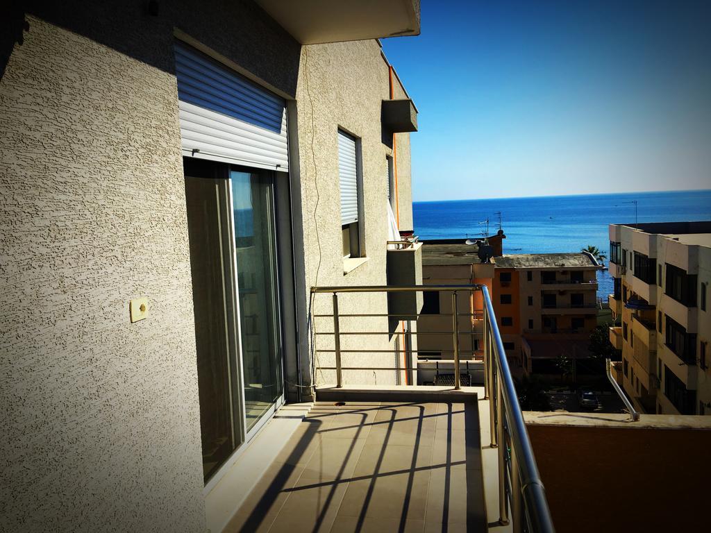Alexander Rooms & Apartments Durrës Exterior foto